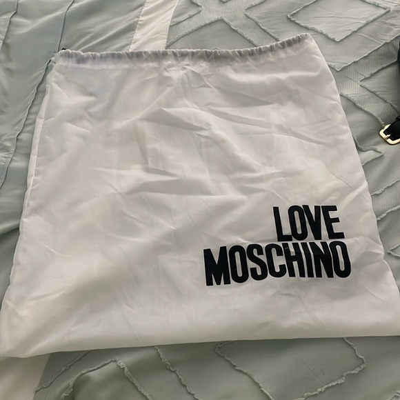 EUC moschino backpack - Picture 5 of 6